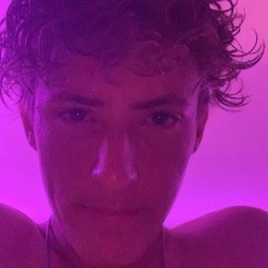 Meet your Posher, Cameron